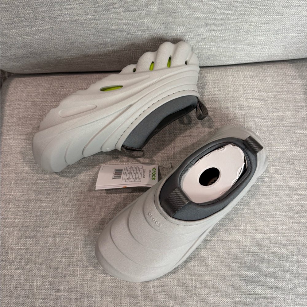 NWT Crocs Echo Storm Shoes Cirrus Unisex Slip On Size Mens 5 Womens 7